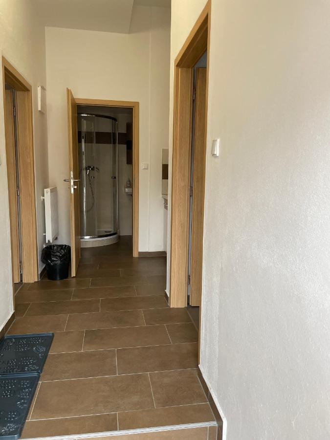 Cetnicka Stanice Hluboka Hluboká nad Vltavou Eksteriør bilde